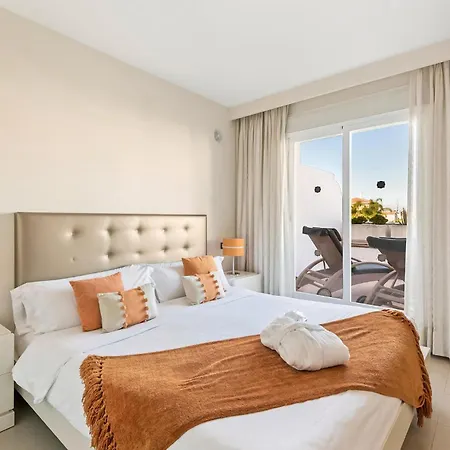 3 Bedroom Beautiful In Appartement Estepona