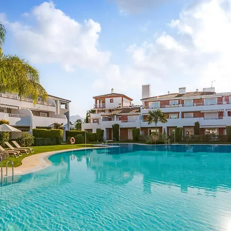 Appartement 3 Bedroom Beautiful In *