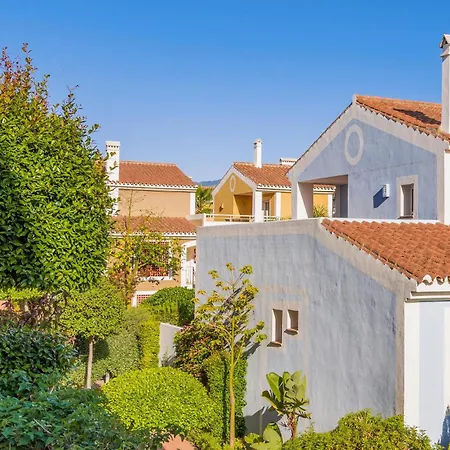 3 Bedroom Beautiful In Appartement *